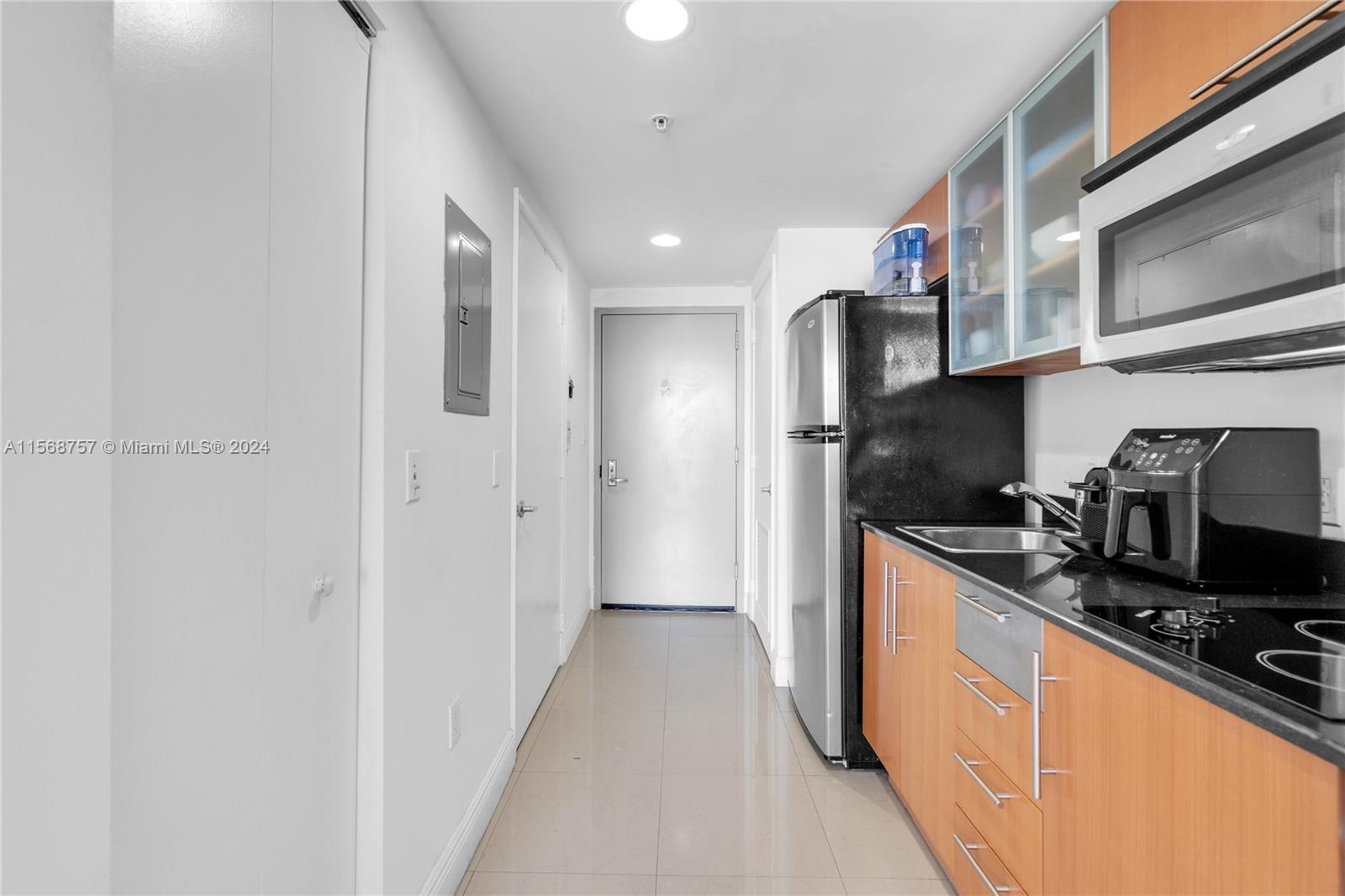1750 N Bayshore Dr 2508, Miami, Florida 33132, ,1 BathroomBathrooms,Residentiallease,For Rent,1750 N Bayshore Dr 2508,A11568757