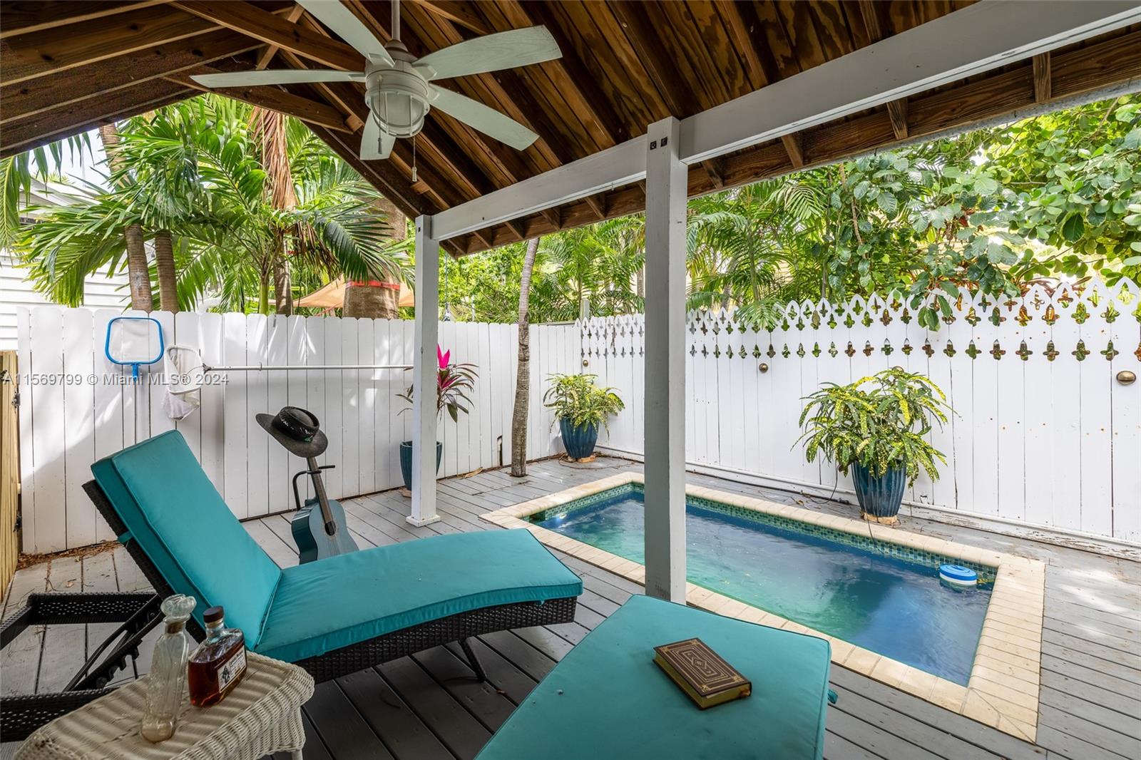 721 Love Ln, Key West, FL 33040