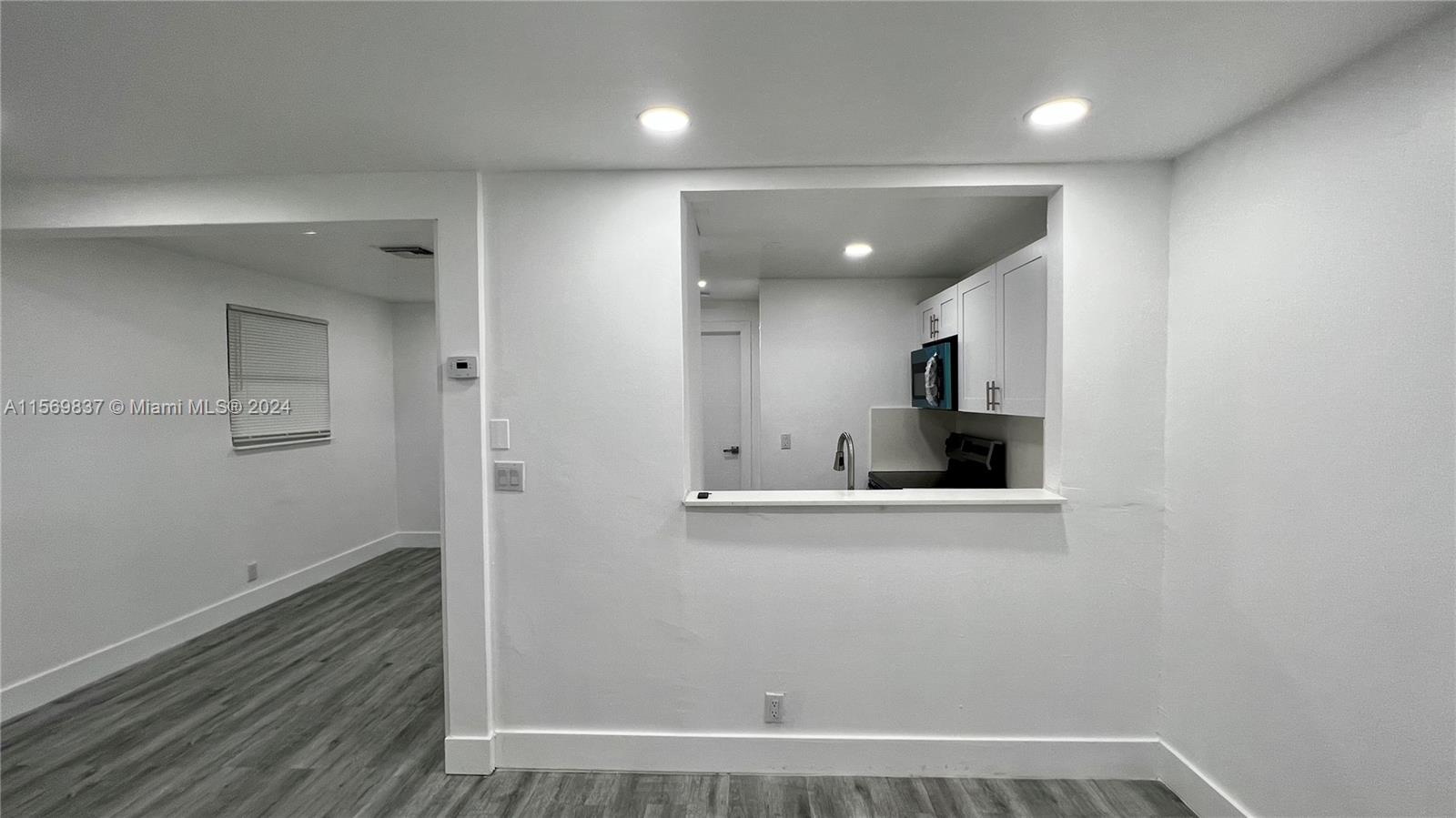 1033 NW 3rd Ave, Fort Lauderdale, Florida 33311, ,Residentialincome,For Sale,1033 NW 3rd Ave,A11569837