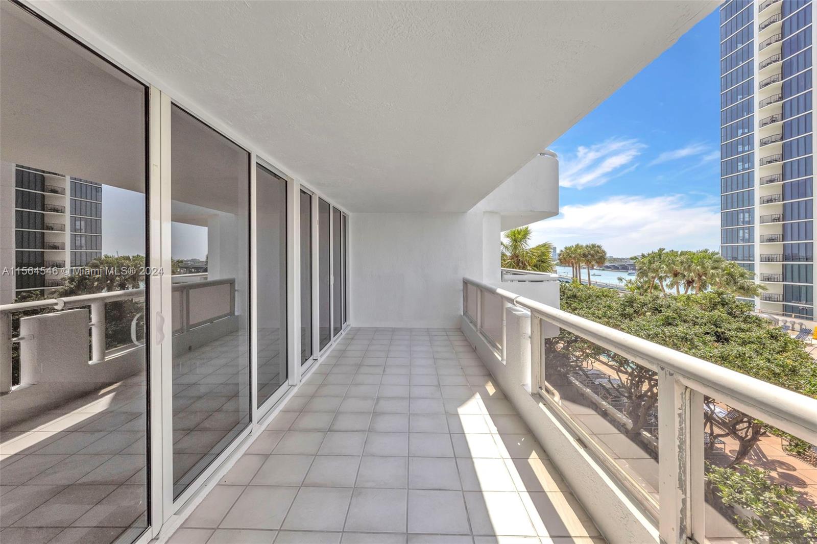 1717 N BAYSHORE DR A-1242, Miami, Florida 33132, 1 Bedroom Bedrooms, ,1 BathroomBathrooms,Residentiallease,For Rent,1717 N BAYSHORE DR A-1242,A11564546