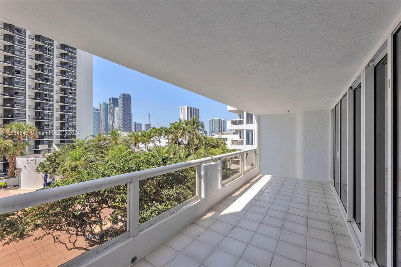 1717 N BAYSHORE DR A-1242, Miami, Florida 33132, 1 Bedroom Bedrooms, ,1 BathroomBathrooms,Residentiallease,For Rent,1717 N BAYSHORE DR A-1242,A11564546