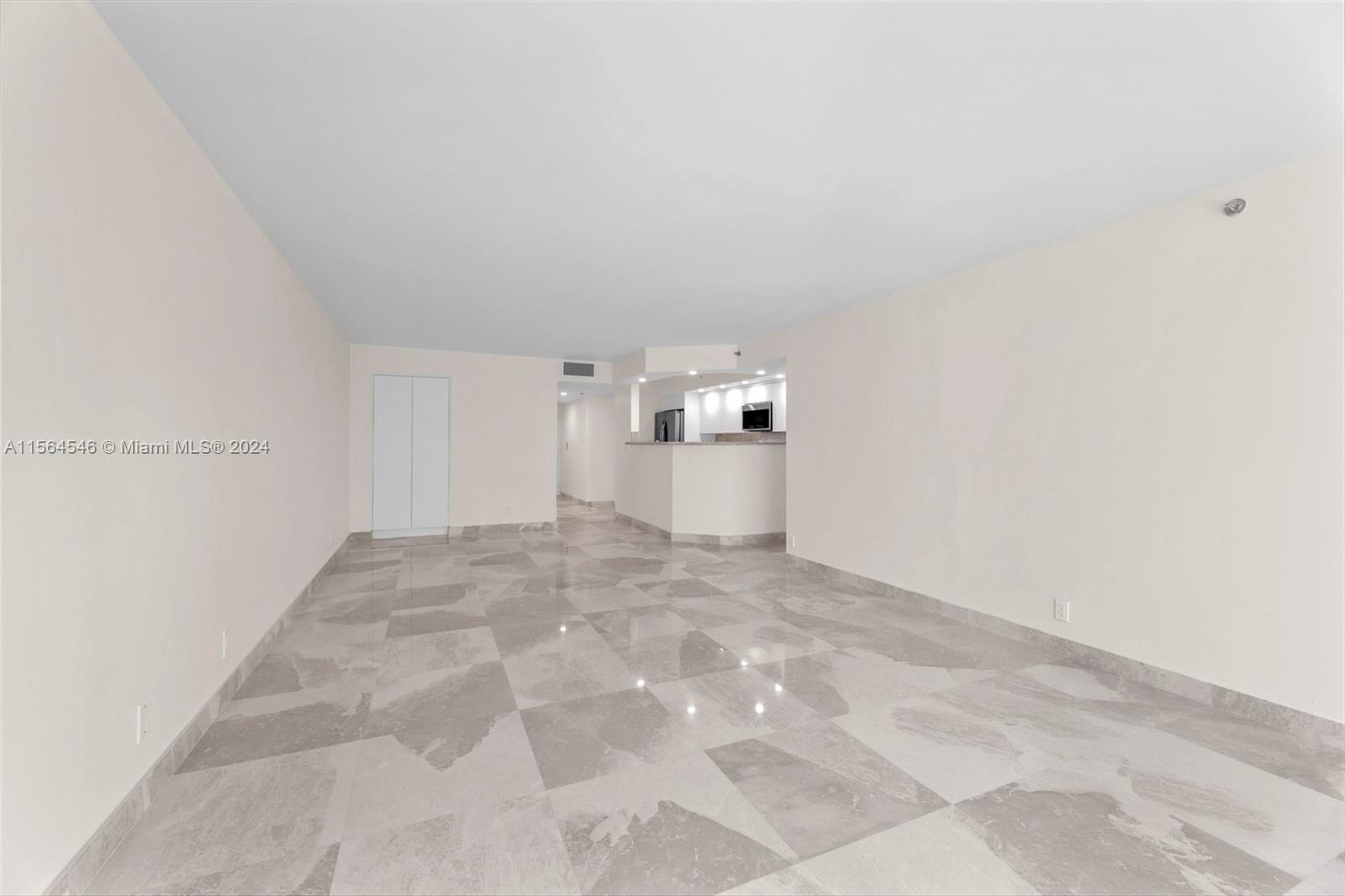 1717 N BAYSHORE DR A-1242, Miami, Florida 33132, 1 Bedroom Bedrooms, ,1 BathroomBathrooms,Residentiallease,For Rent,1717 N BAYSHORE DR A-1242,A11564546