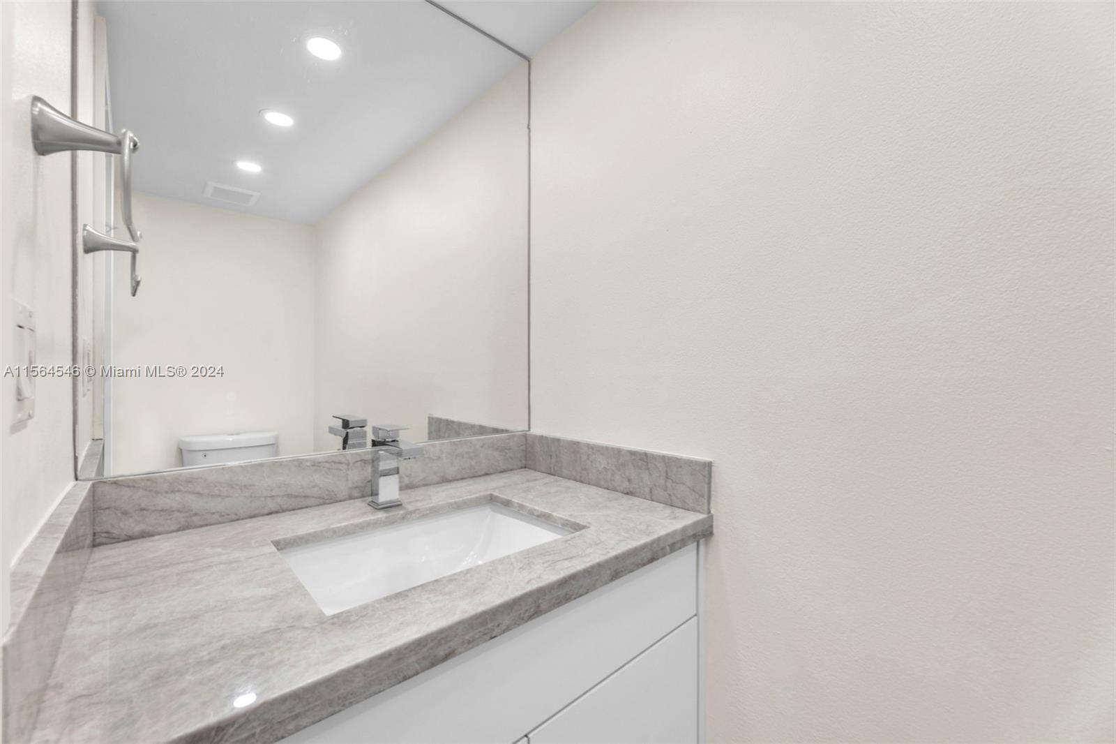 1717 N BAYSHORE DR A-1242, Miami, Florida 33132, 1 Bedroom Bedrooms, ,1 BathroomBathrooms,Residentiallease,For Rent,1717 N BAYSHORE DR A-1242,A11564546