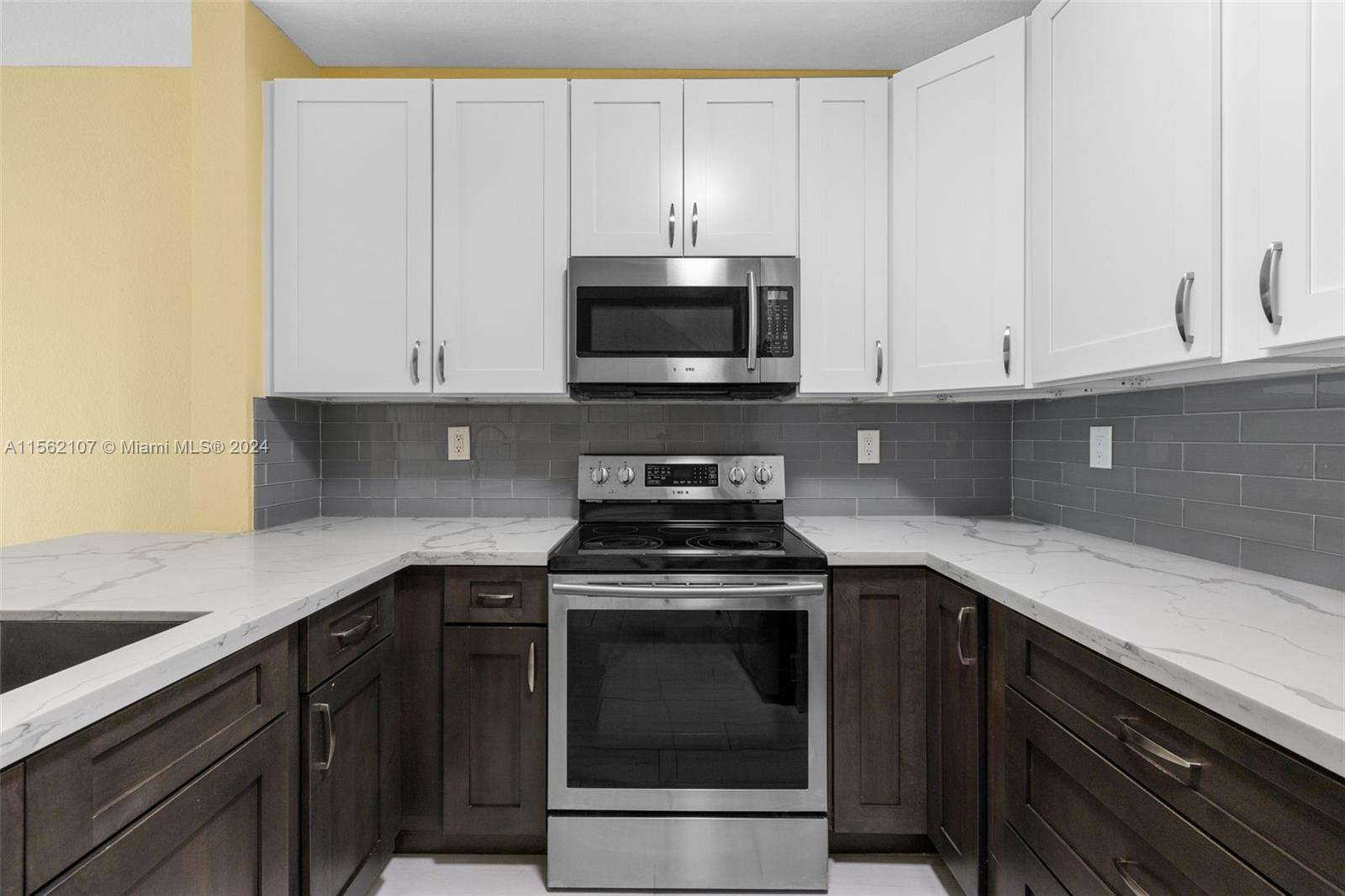 8440 SW 150th Ave 105, Miami, Florida 33193, 3 Bedrooms Bedrooms, ,2 BathroomsBathrooms,Residential,For Sale,8440 SW 150th Ave 105,A11562107