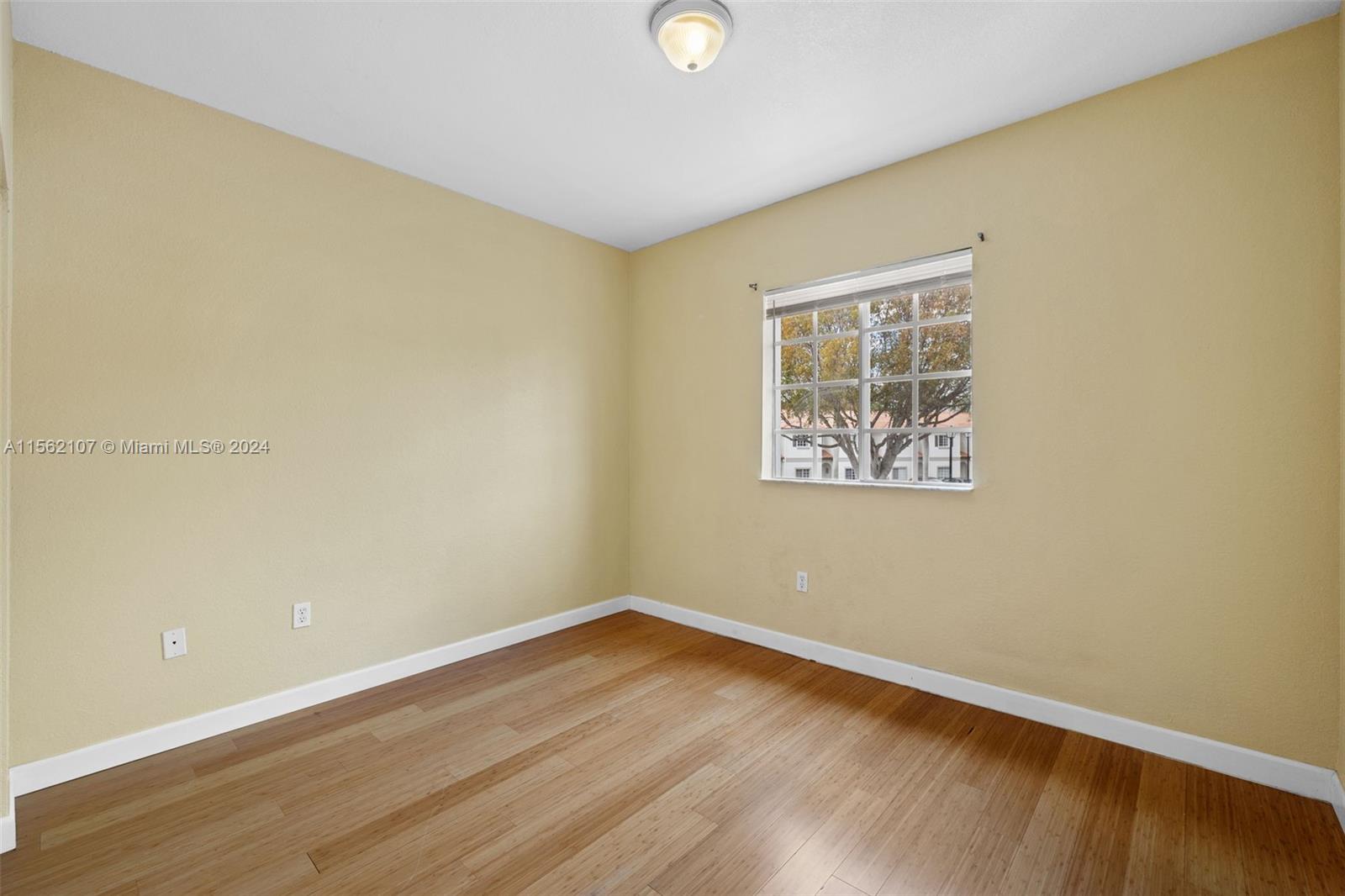 8440 SW 150th Ave 105, Miami, Florida 33193, 3 Bedrooms Bedrooms, ,2 BathroomsBathrooms,Residential,For Sale,8440 SW 150th Ave 105,A11562107