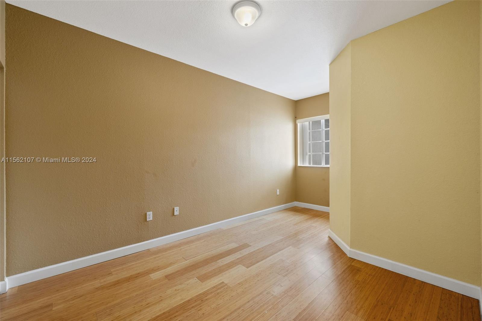 8440 SW 150th Ave 105, Miami, Florida 33193, 3 Bedrooms Bedrooms, ,2 BathroomsBathrooms,Residential,For Sale,8440 SW 150th Ave 105,A11562107