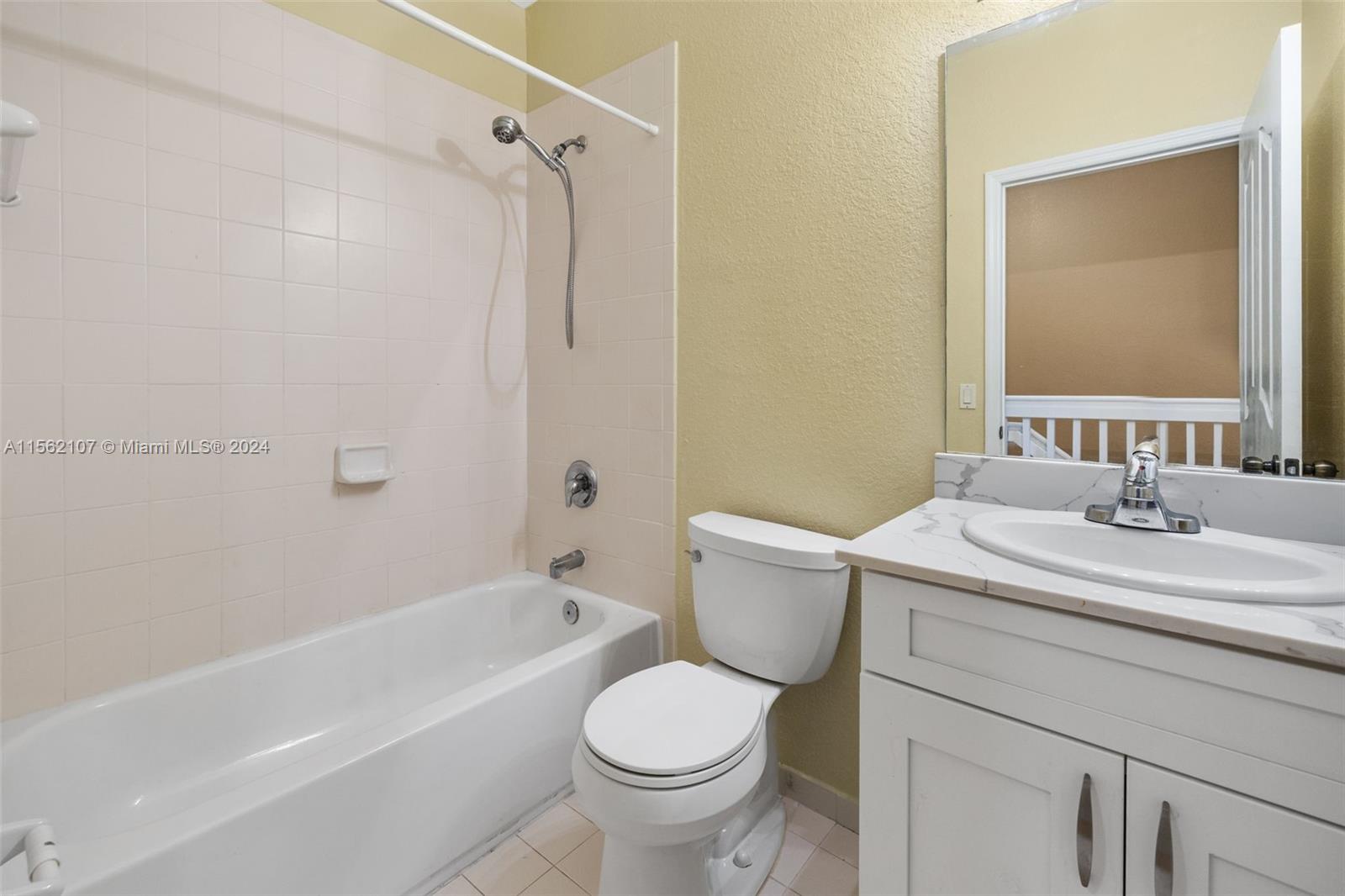 8440 SW 150th Ave 105, Miami, Florida 33193, 3 Bedrooms Bedrooms, ,2 BathroomsBathrooms,Residential,For Sale,8440 SW 150th Ave 105,A11562107