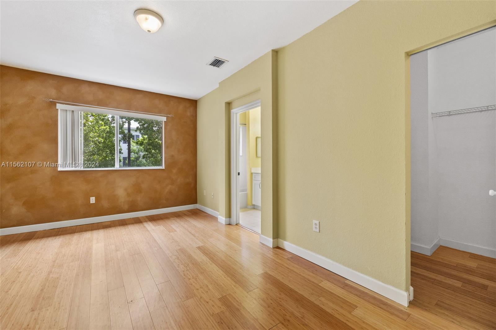 8440 SW 150th Ave 105, Miami, Florida 33193, 3 Bedrooms Bedrooms, ,2 BathroomsBathrooms,Residential,For Sale,8440 SW 150th Ave 105,A11562107