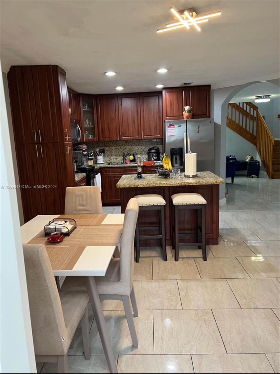 8647 SW 158th Pl, Miami, Florida 33193, 3 Bedrooms Bedrooms, ,2 BathroomsBathrooms,Residentiallease,For Rent,8647 SW 158th Pl,A11569848