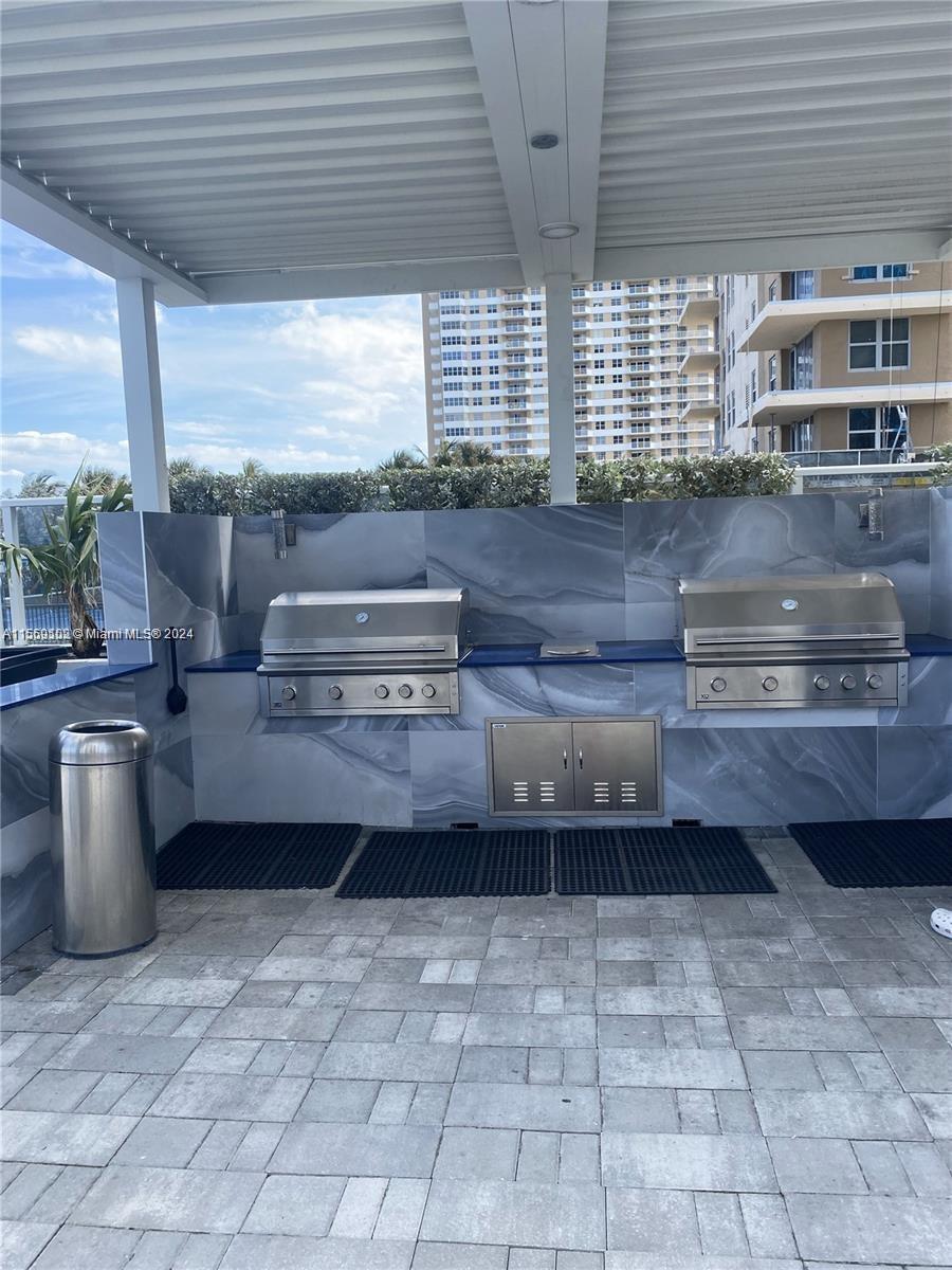 1904 S Ocean Dr 1807, Hallandale Beach, Florida 33009, 2 Bedrooms Bedrooms, ,2 BathroomsBathrooms,Residentiallease,For Rent,1904 S Ocean Dr 1807,A11569102