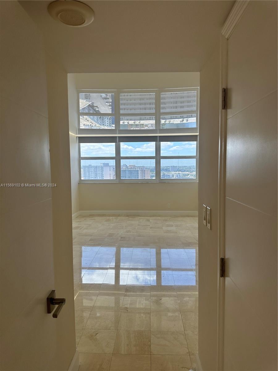 1904 S Ocean Dr 1807, Hallandale Beach, Florida 33009, 2 Bedrooms Bedrooms, ,2 BathroomsBathrooms,Residentiallease,For Rent,1904 S Ocean Dr 1807,A11569102