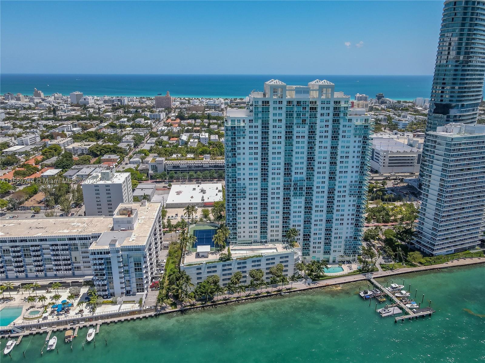 The Floridian Directly on Biscayne Bay
