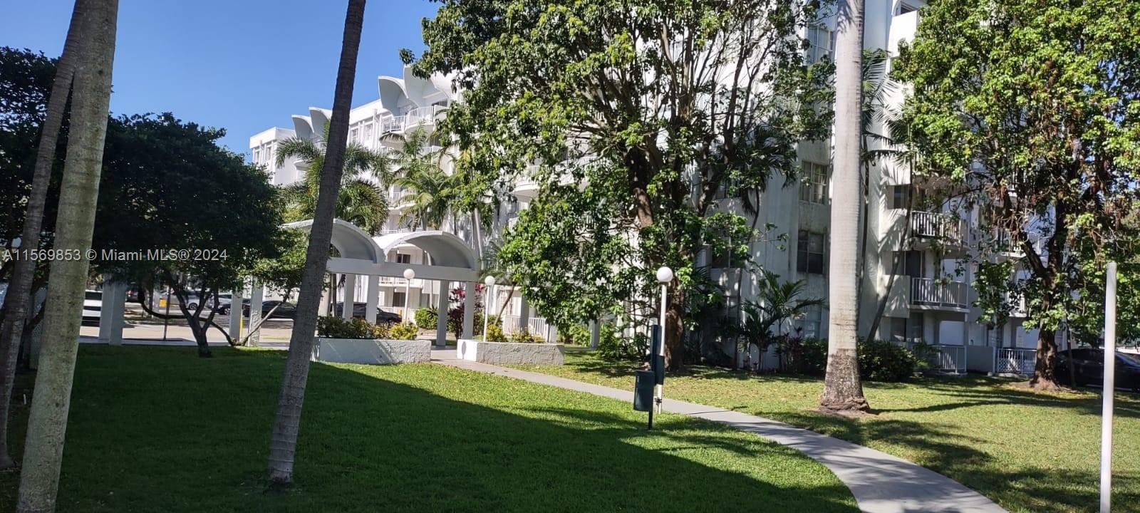 488 NW 165th Street Rd B611, Miami, Florida 33169, 1 Bedroom Bedrooms, ,1 BathroomBathrooms,Residentiallease,For Rent,488 NW 165th Street Rd B611,A11569853