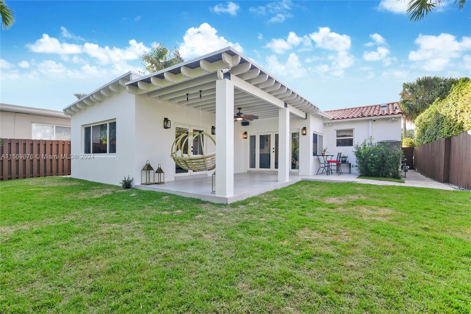 9481 Bay Dr, Surfside, Florida 33154, 3 Bedrooms Bedrooms, ,2 BathroomsBathrooms,Residential,For Sale,9481 Bay Dr,A11569876