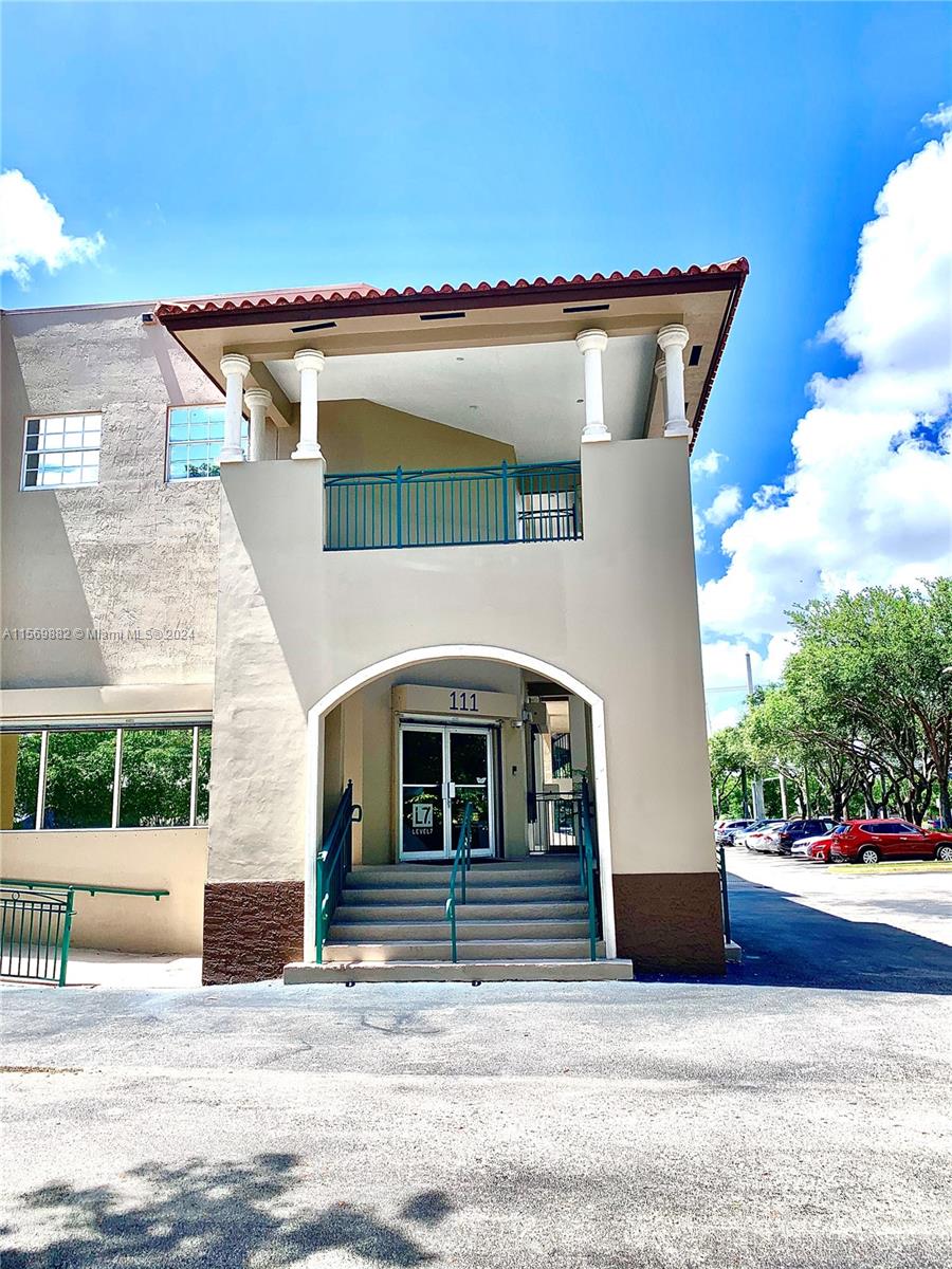 10200 NW 25th St #111 For Sale A11569882, FL