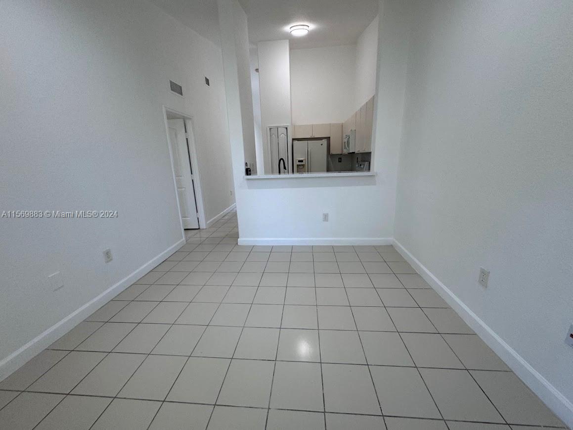 1536 SE 25th St 206, Homestead, Florida 33035, 2 Bedrooms Bedrooms, ,2 BathroomsBathrooms,Residentiallease,For Rent,1536 SE 25th St 206,A11569883