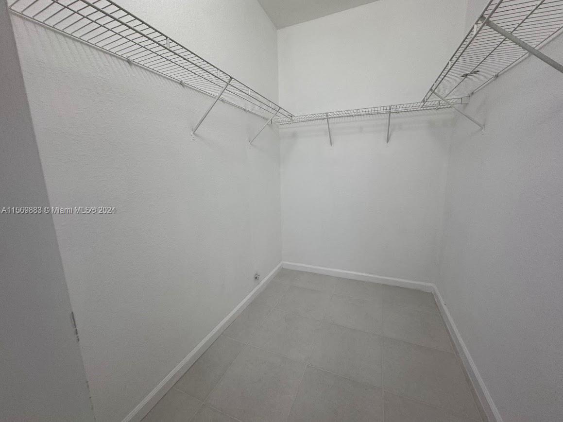 1536 SE 25th St 206, Homestead, Florida 33035, 2 Bedrooms Bedrooms, ,2 BathroomsBathrooms,Residentiallease,For Rent,1536 SE 25th St 206,A11569883