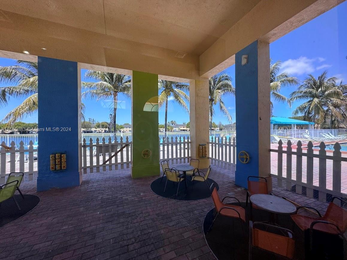 1536 SE 25th St 206, Homestead, Florida 33035, 2 Bedrooms Bedrooms, ,2 BathroomsBathrooms,Residentiallease,For Rent,1536 SE 25th St 206,A11569883