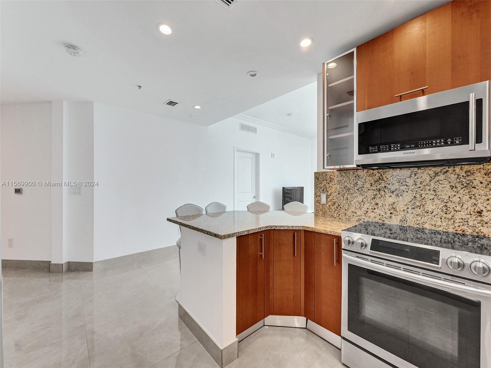 1945 S Ocean Dr 2101, Hallandale Beach, Florida 33009, 3 Bedrooms Bedrooms, ,3 BathroomsBathrooms,Residentiallease,For Rent,1945 S Ocean Dr 2101,A11569900