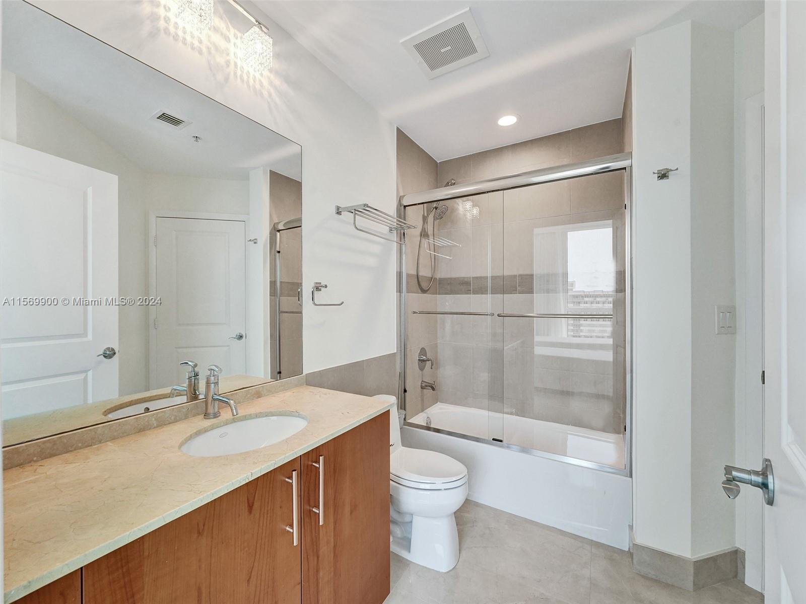 1945 S Ocean Dr 2101, Hallandale Beach, Florida 33009, 3 Bedrooms Bedrooms, ,3 BathroomsBathrooms,Residentiallease,For Rent,1945 S Ocean Dr 2101,A11569900