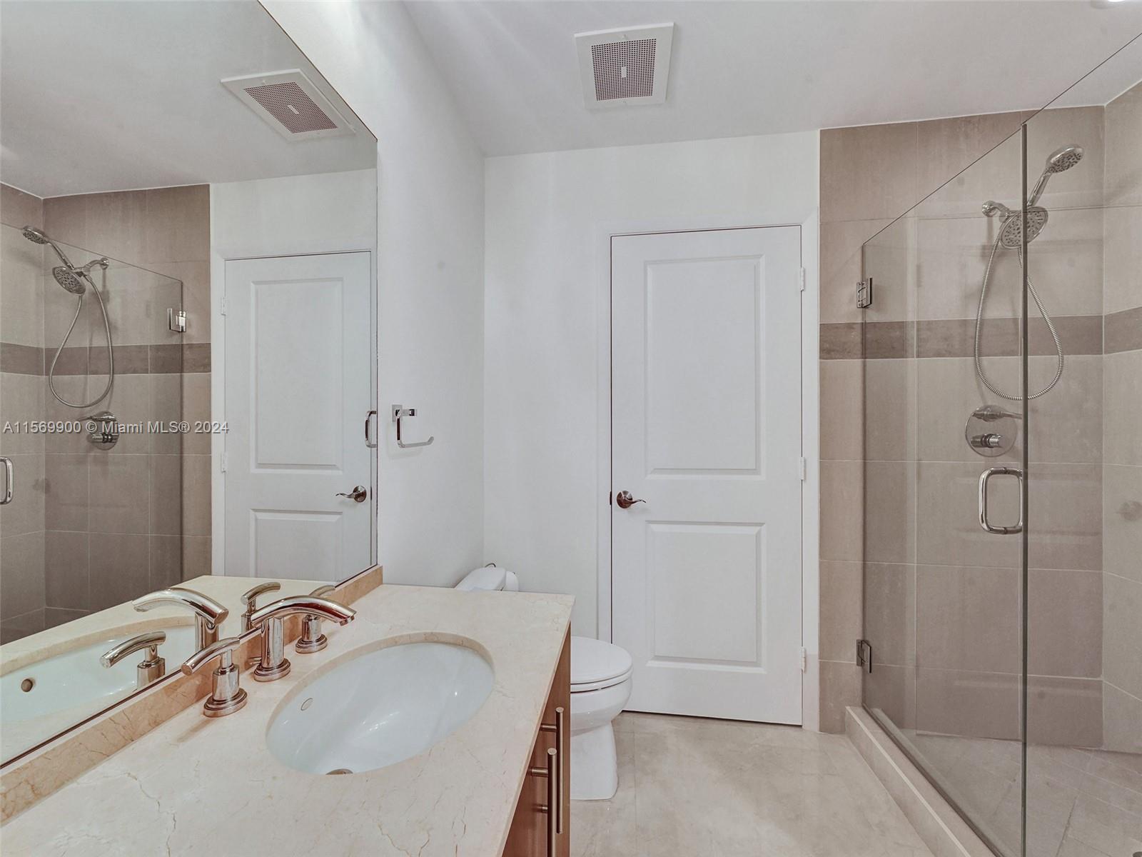 1945 S Ocean Dr 2101, Hallandale Beach, Florida 33009, 3 Bedrooms Bedrooms, ,3 BathroomsBathrooms,Residentiallease,For Rent,1945 S Ocean Dr 2101,A11569900