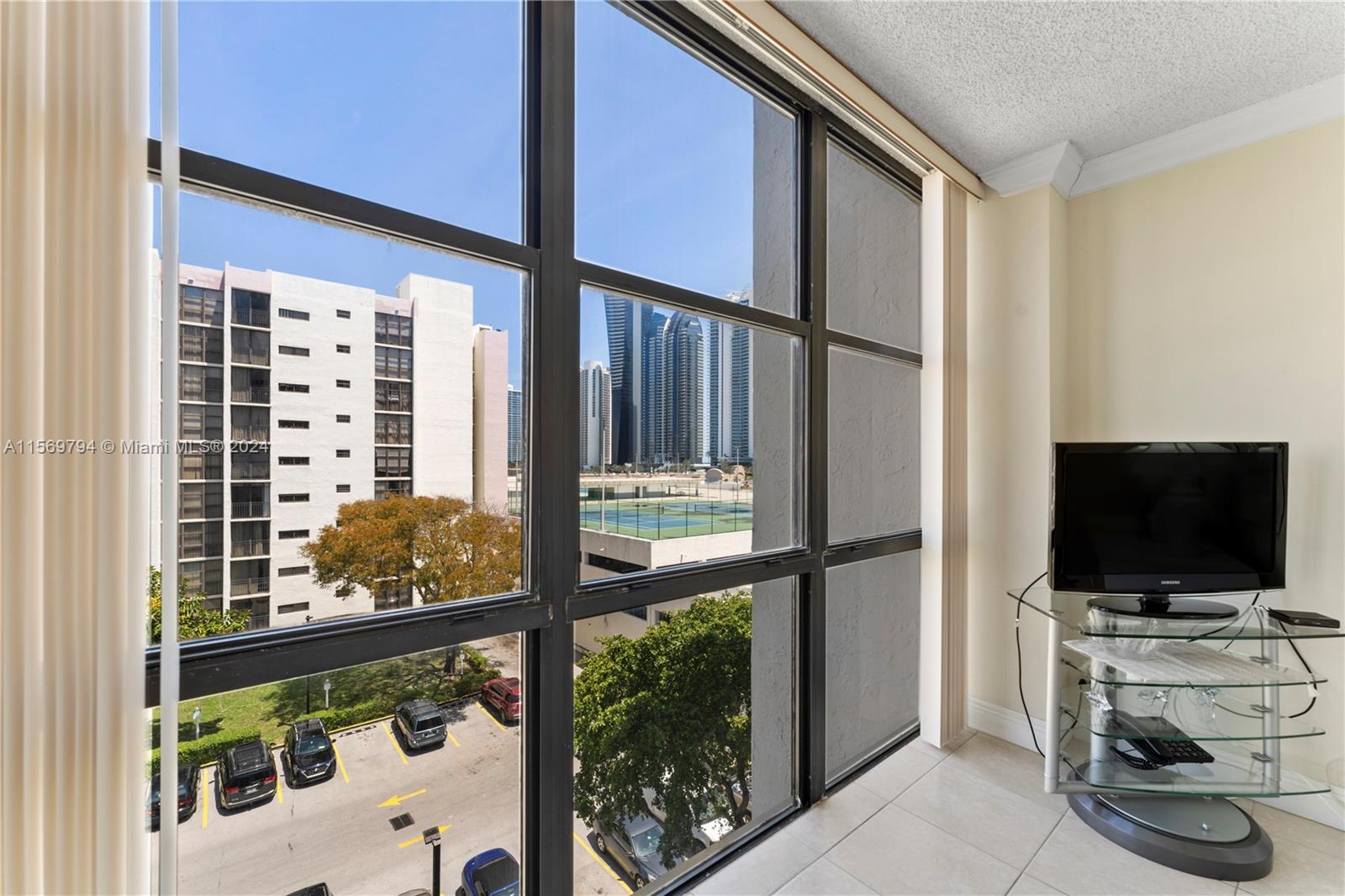 16909 N North Bay Road 608, Sunny Isles Beach, Florida 33160, 1 Bedroom Bedrooms, ,1 BathroomBathrooms,Residential,For Sale,16909 N North Bay Road 608,A11569794