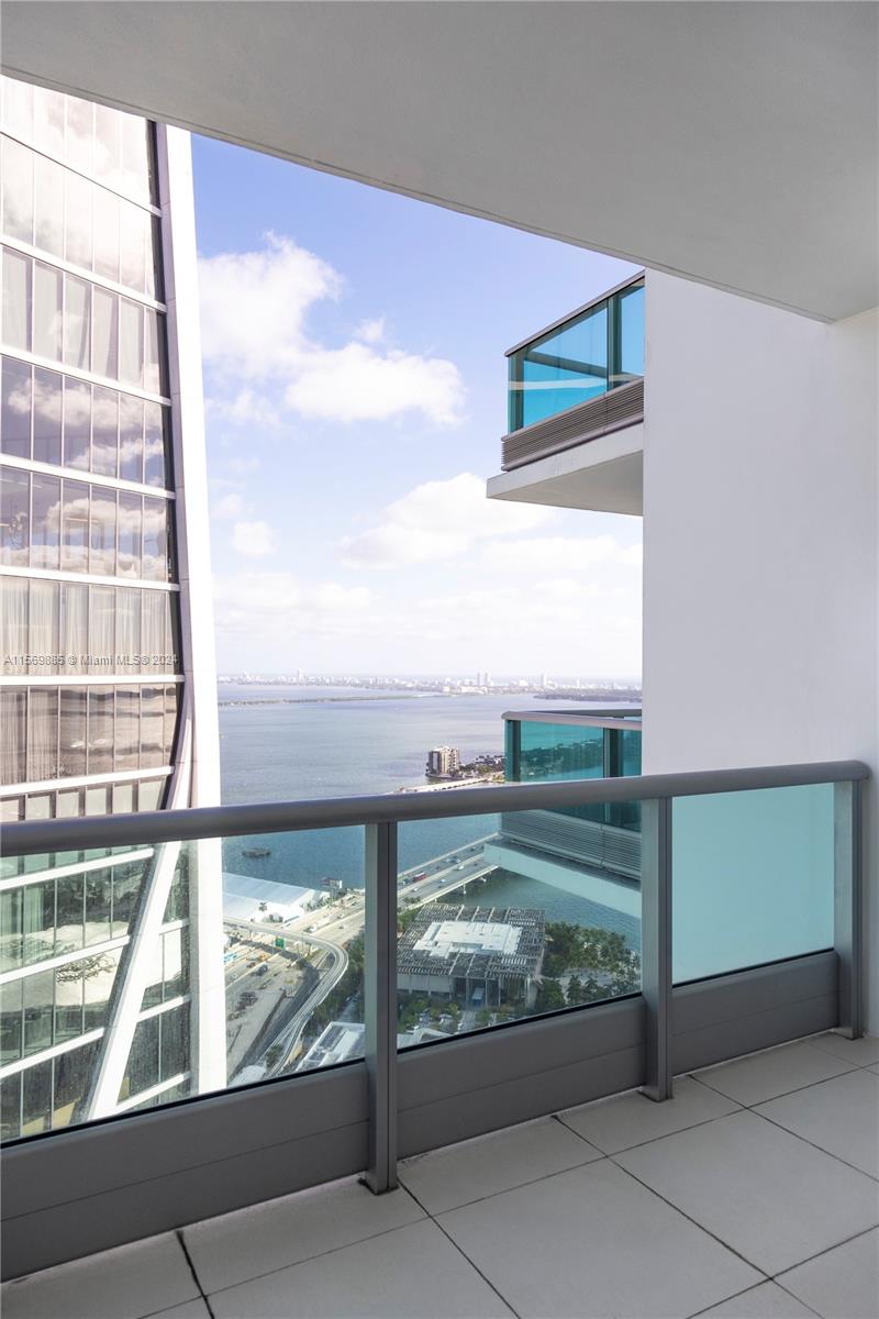 900 Biscayne Blvd 5610, Miami, Florida 33132, 2 Bedrooms Bedrooms, ,2 BathroomsBathrooms,Residentiallease,For Rent,900 Biscayne Blvd 5610,A11569885