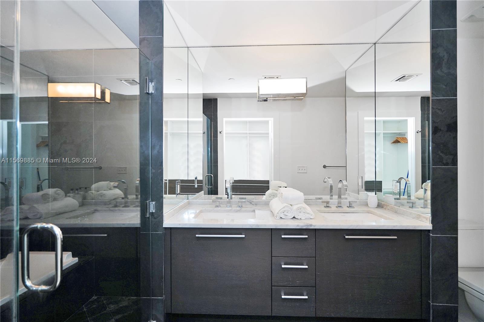 900 Biscayne Blvd 5610, Miami, Florida 33132, 2 Bedrooms Bedrooms, ,2 BathroomsBathrooms,Residentiallease,For Rent,900 Biscayne Blvd 5610,A11569885
