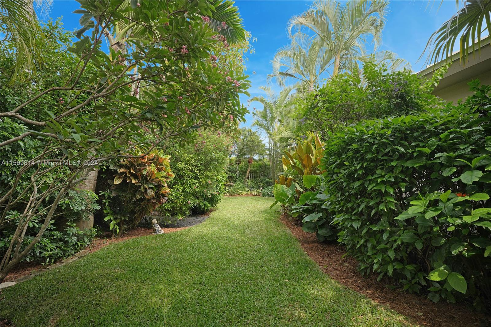 15325 SW 156th Ter, Miami, Florida 33187, 4 Bedrooms Bedrooms, ,2 BathroomsBathrooms,Residential,For Sale,15325 SW 156th Ter,A11569814