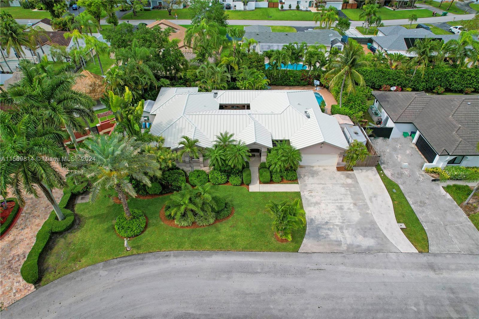 15325 SW 156th Ter, Miami, Florida 33187, 4 Bedrooms Bedrooms, ,2 BathroomsBathrooms,Residential,For Sale,15325 SW 156th Ter,A11569814