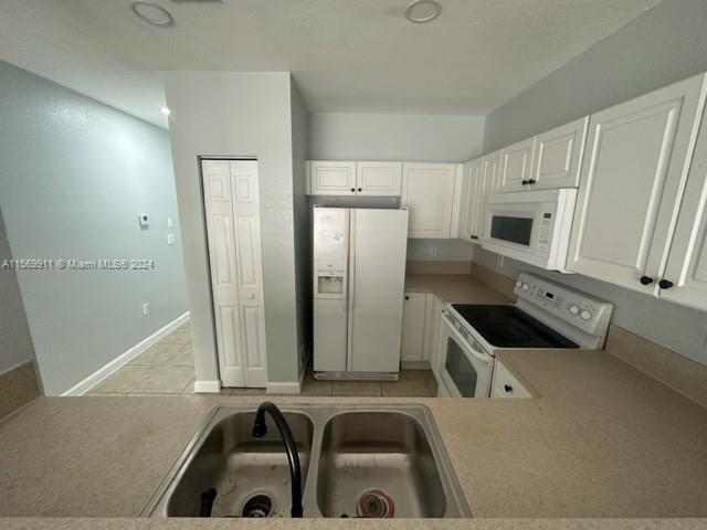 1480 NE 33rd Ave 110, Homestead, Florida 33033, 3 Bedrooms Bedrooms, ,2 BathroomsBathrooms,Residentiallease,For Rent,1480 NE 33rd Ave 110,A11569911