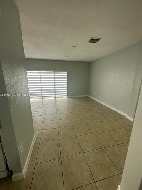 1480 NE 33rd Ave 110, Homestead, Florida 33033, 3 Bedrooms Bedrooms, ,2 BathroomsBathrooms,Residentiallease,For Rent,1480 NE 33rd Ave 110,A11569911