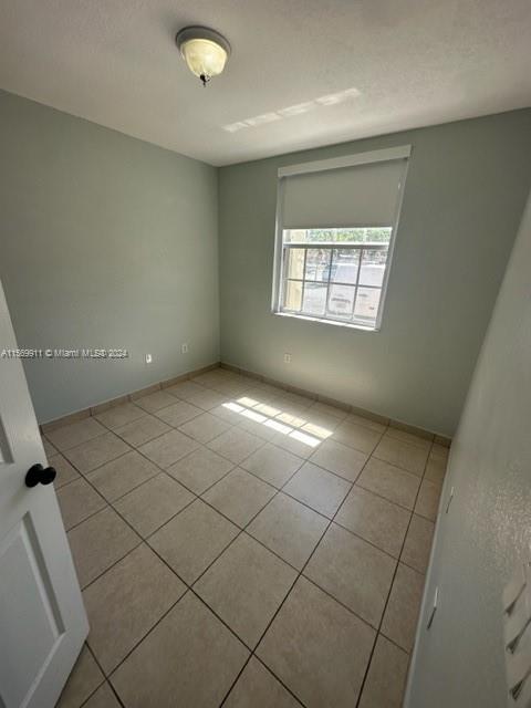 1480 NE 33rd Ave 110, Homestead, Florida 33033, 3 Bedrooms Bedrooms, ,2 BathroomsBathrooms,Residentiallease,For Rent,1480 NE 33rd Ave 110,A11569911