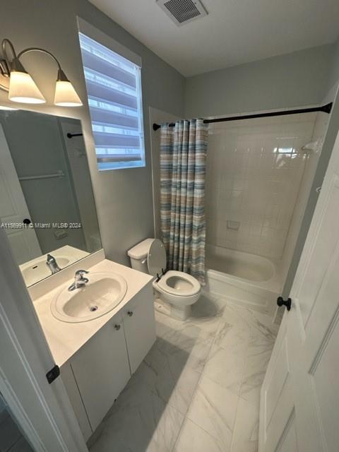 1480 NE 33rd Ave 110, Homestead, Florida 33033, 3 Bedrooms Bedrooms, ,2 BathroomsBathrooms,Residentiallease,For Rent,1480 NE 33rd Ave 110,A11569911