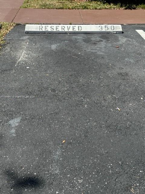 1480 NE 33rd Ave 110, Homestead, Florida 33033, 3 Bedrooms Bedrooms, ,2 BathroomsBathrooms,Residentiallease,For Rent,1480 NE 33rd Ave 110,A11569911