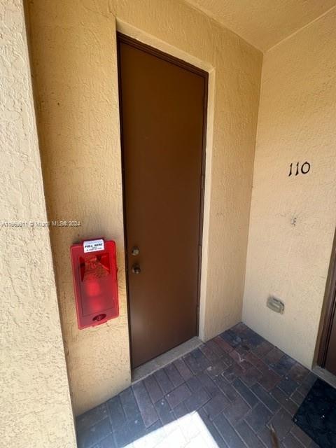 1480 NE 33rd Ave 110, Homestead, Florida 33033, 3 Bedrooms Bedrooms, ,2 BathroomsBathrooms,Residentiallease,For Rent,1480 NE 33rd Ave 110,A11569911