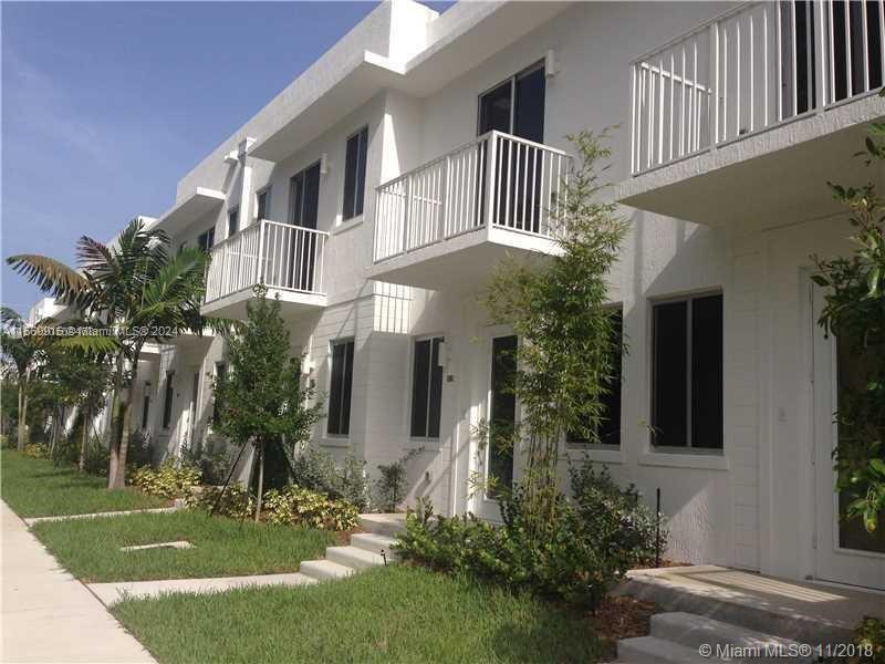 2630 NE 213th St 102, Miami, Florida 33180, 2 Bedrooms Bedrooms, ,2 BathroomsBathrooms,Residentiallease,For Rent,2630 NE 213th St 102,A11569916