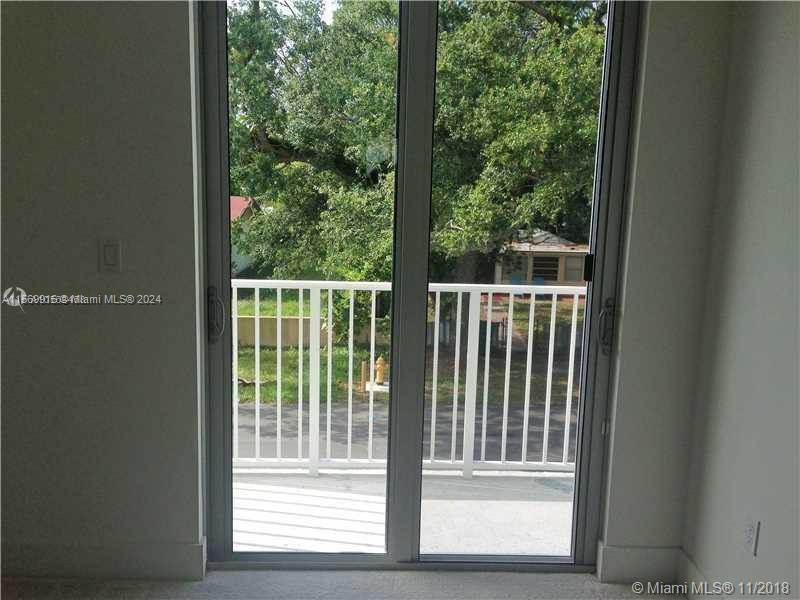 2630 NE 213th St 102, Miami, Florida 33180, 2 Bedrooms Bedrooms, ,2 BathroomsBathrooms,Residentiallease,For Rent,2630 NE 213th St 102,A11569916