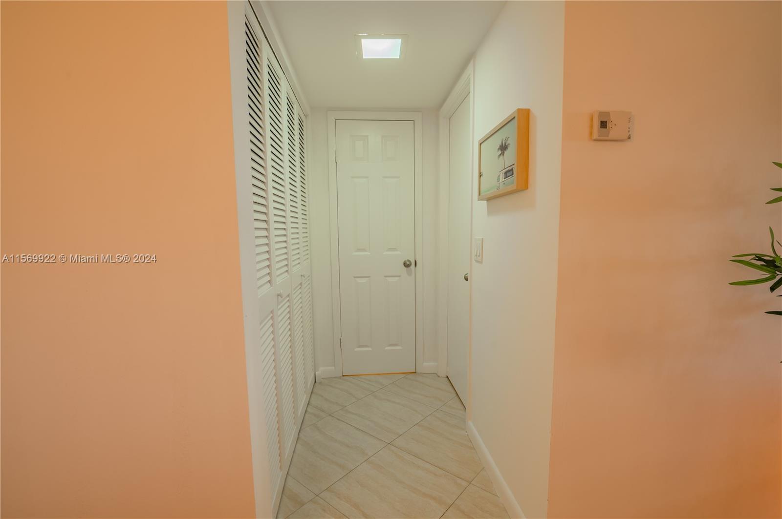 Hallandale Beach, Florida 33009, 2 Bedrooms Bedrooms, ,2 BathroomsBathrooms,Residential,For Sale,A11569922