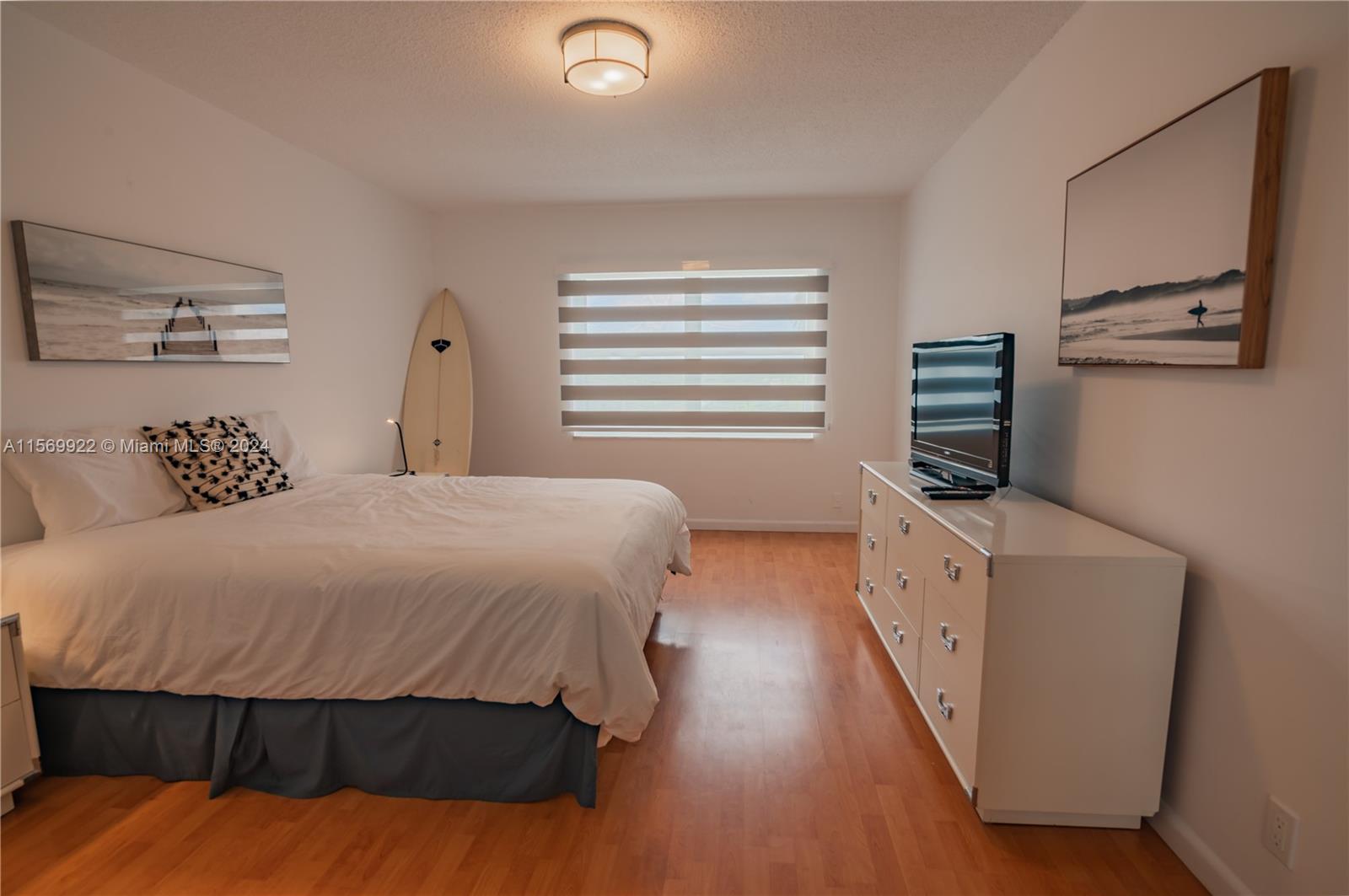 Hallandale Beach, Florida 33009, 2 Bedrooms Bedrooms, ,2 BathroomsBathrooms,Residential,For Sale,A11569922