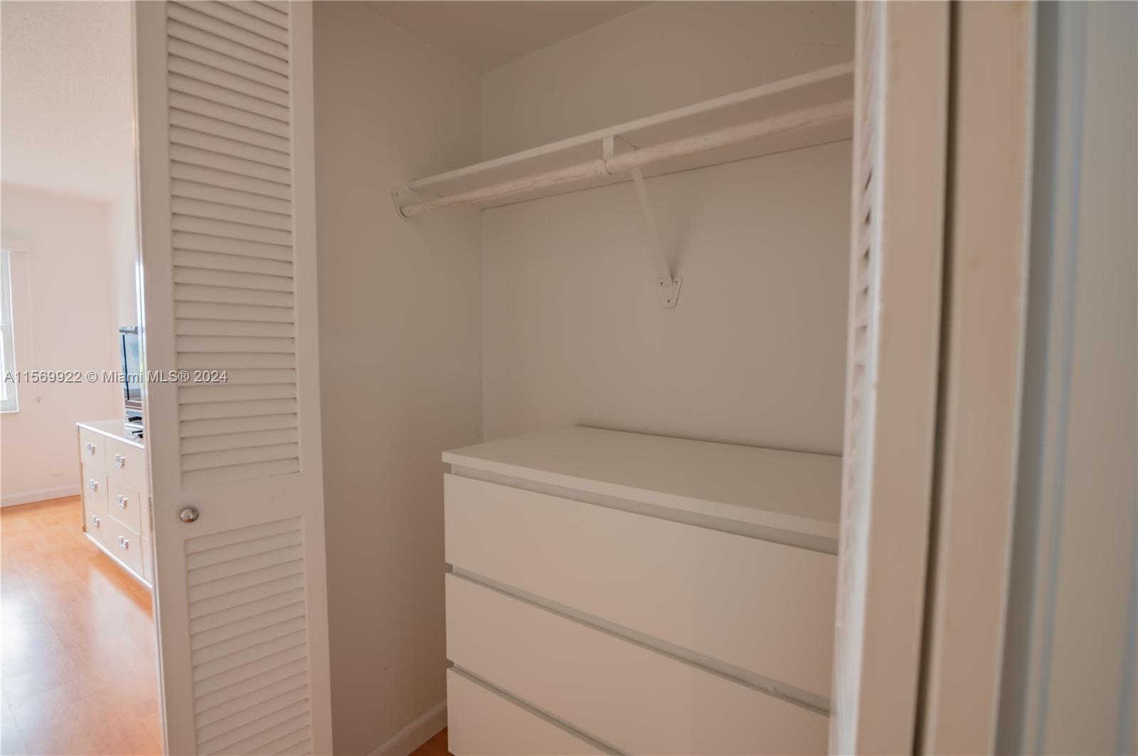 Hallandale Beach, Florida 33009, 2 Bedrooms Bedrooms, ,2 BathroomsBathrooms,Residential,For Sale,A11569922