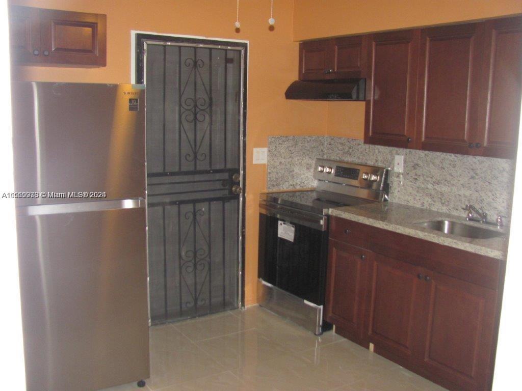311 NE 57th St 313, Miami, Florida 33137, 2 Bedrooms Bedrooms, ,1 BathroomBathrooms,Residentiallease,For Rent,311 NE 57th St 313,A11569938
