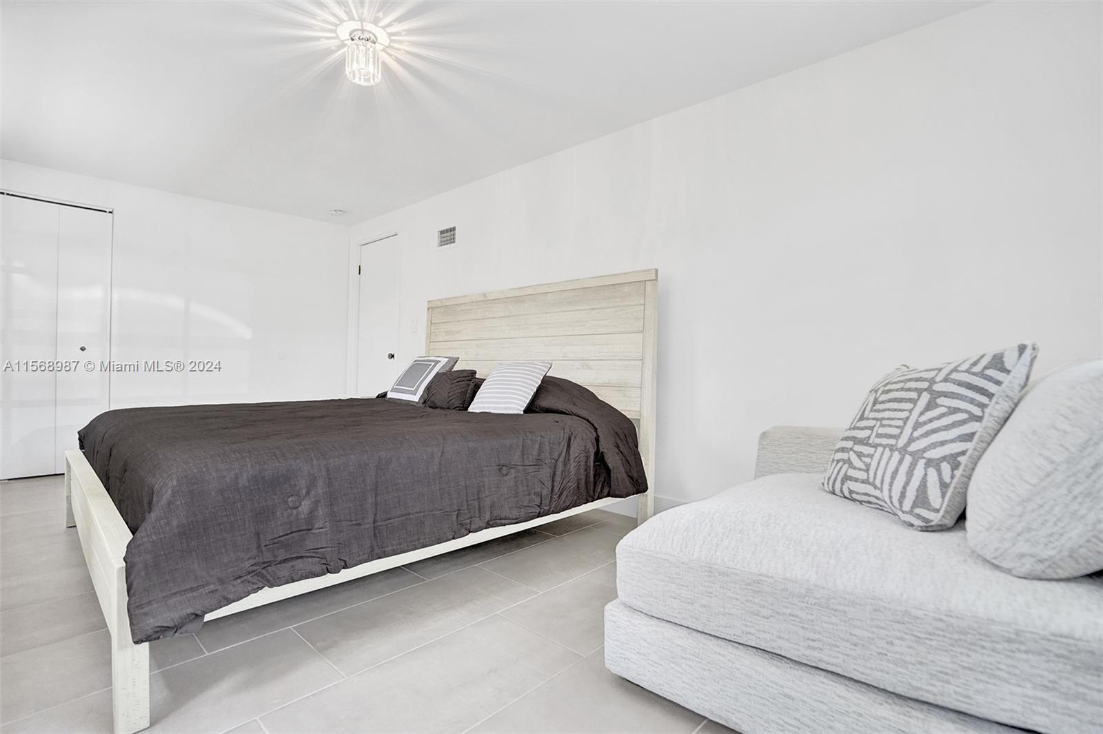 541 NE 14th Ct, Fort Lauderdale, Florida 33304, 3 Bedrooms Bedrooms, ,1 BathroomBathrooms,Residential,For Sale,541 NE 14th Ct,A11568987