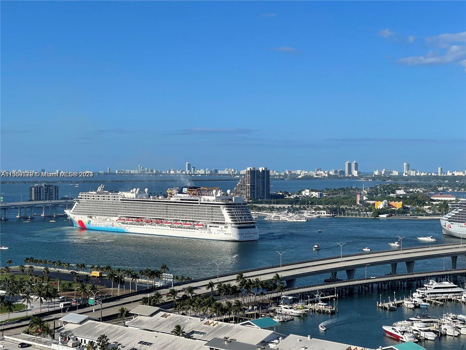 244 Biscayne Blvd 1708, Miami, Florida 33132, 2 Bedrooms Bedrooms, ,2 BathroomsBathrooms,Residentiallease,For Rent,244 Biscayne Blvd 1708,A11569579