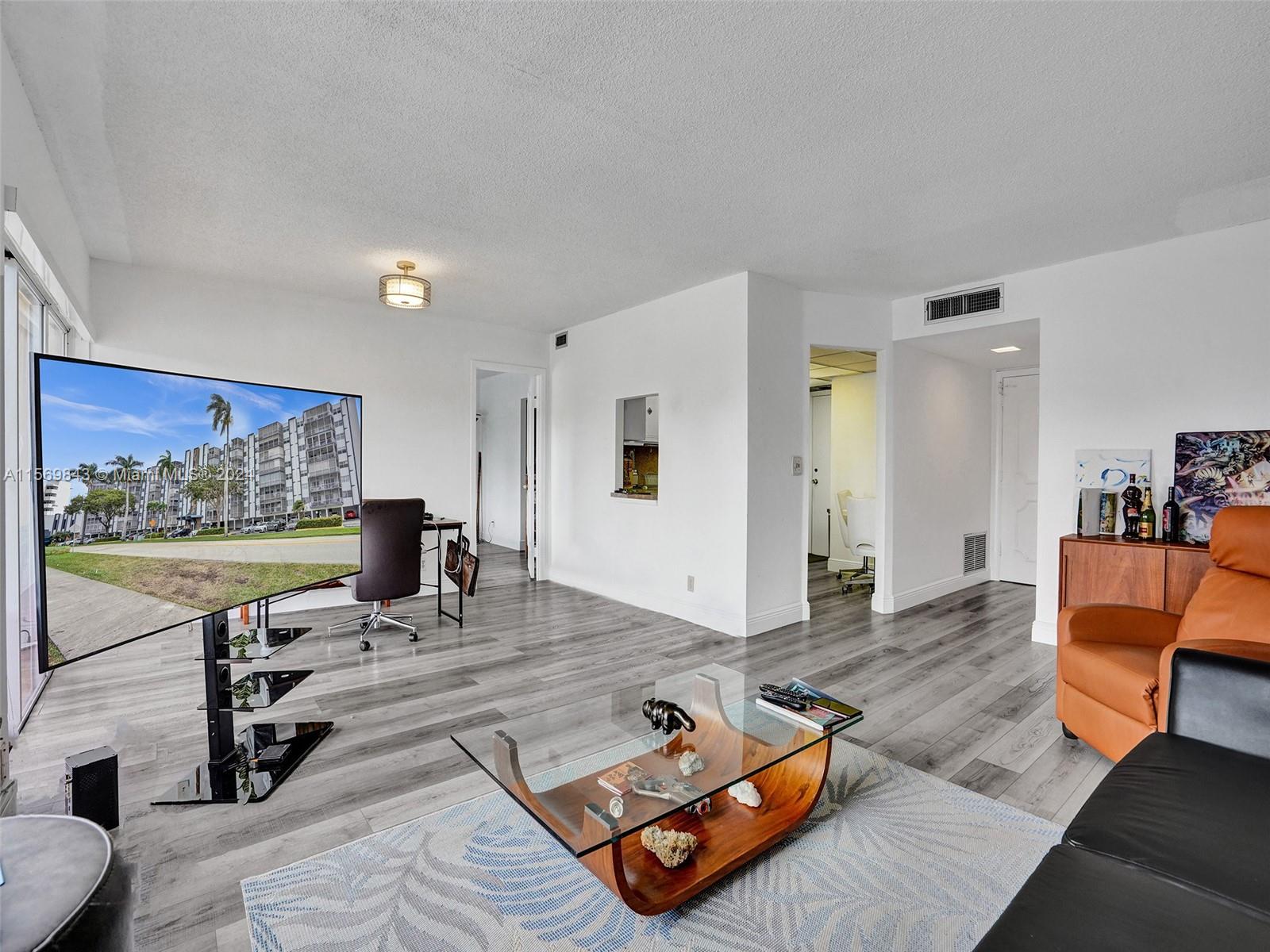 200 Diplomat Pkwy 432, Hallandale Beach, Florida 33009, 1 Bedroom Bedrooms, ,1 BathroomBathrooms,Residential,For Sale,200 Diplomat Pkwy 432,A11569843