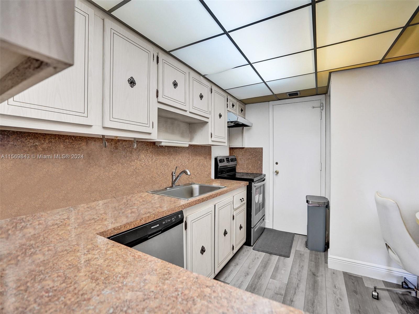 200 Diplomat Pkwy 432, Hallandale Beach, Florida 33009, 1 Bedroom Bedrooms, ,1 BathroomBathrooms,Residential,For Sale,200 Diplomat Pkwy 432,A11569843