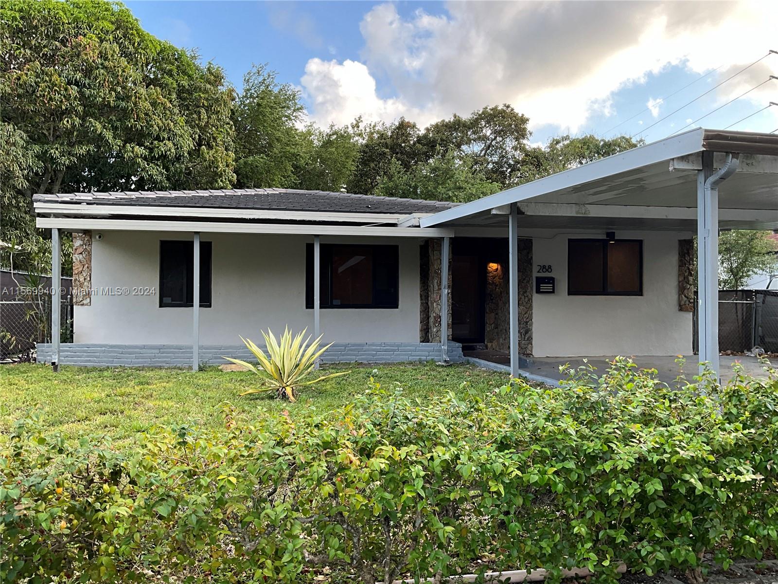 288 NW 47th St, Miami, Florida 33127, 4 Bedrooms Bedrooms, ,2 BathroomsBathrooms,Residentiallease,For Rent,288 NW 47th St,A11569940