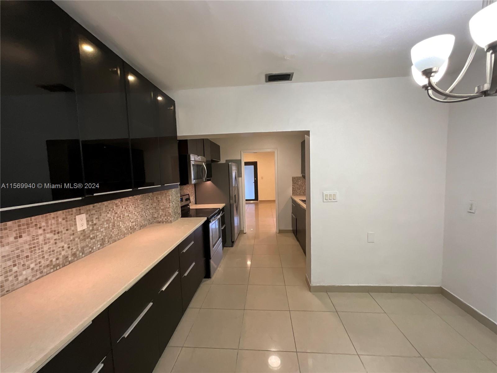 288 NW 47th St, Miami, Florida 33127, 4 Bedrooms Bedrooms, ,2 BathroomsBathrooms,Residentiallease,For Rent,288 NW 47th St,A11569940