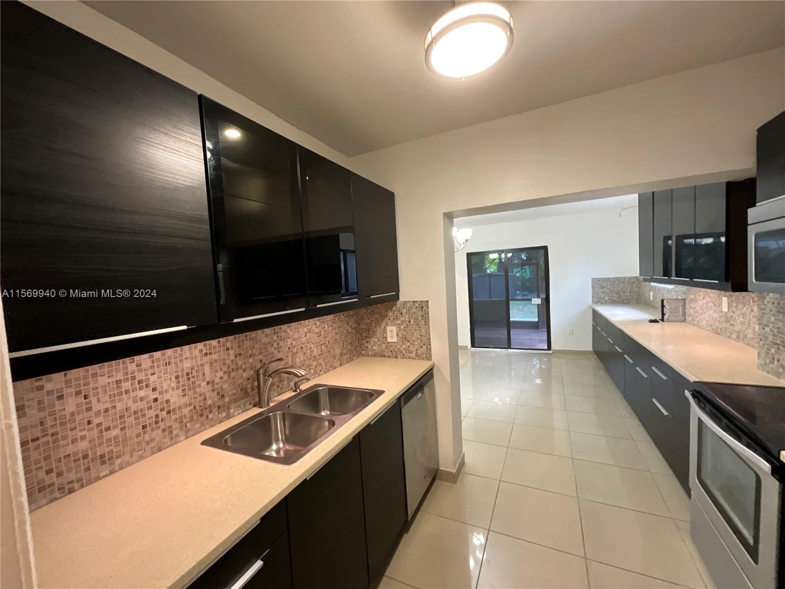 288 NW 47th St, Miami, Florida 33127, 4 Bedrooms Bedrooms, ,2 BathroomsBathrooms,Residentiallease,For Rent,288 NW 47th St,A11569940