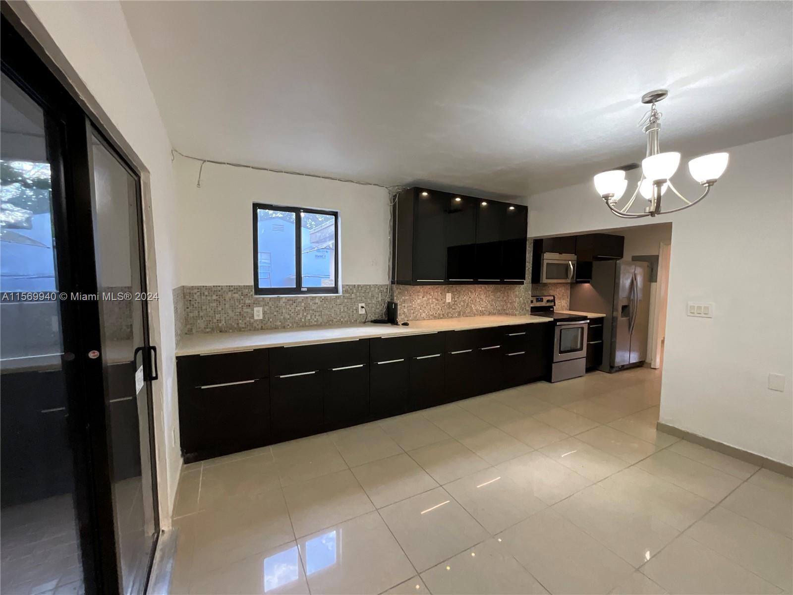 288 NW 47th St, Miami, Florida 33127, 4 Bedrooms Bedrooms, ,2 BathroomsBathrooms,Residentiallease,For Rent,288 NW 47th St,A11569940